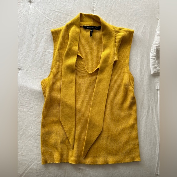 BCBGMAXAZRIA YELLOW TOP - Picture 3 of 8